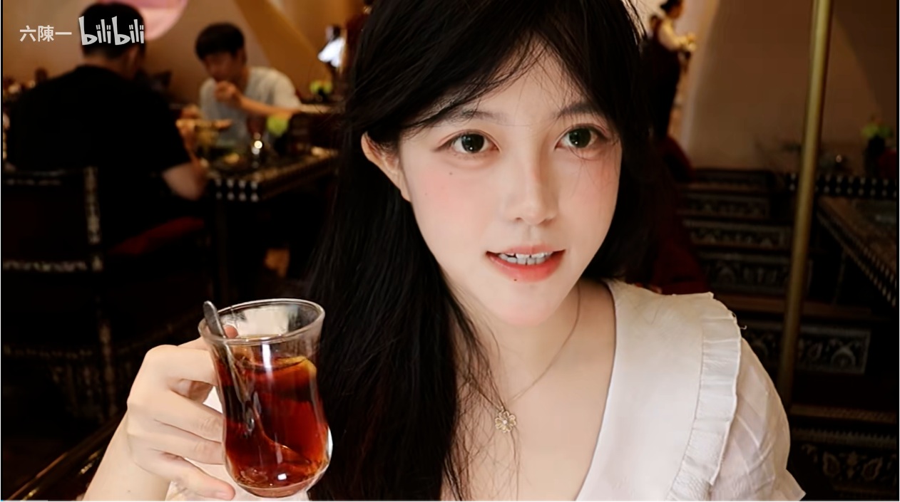中国妹子体验土耳其美食的一天喵